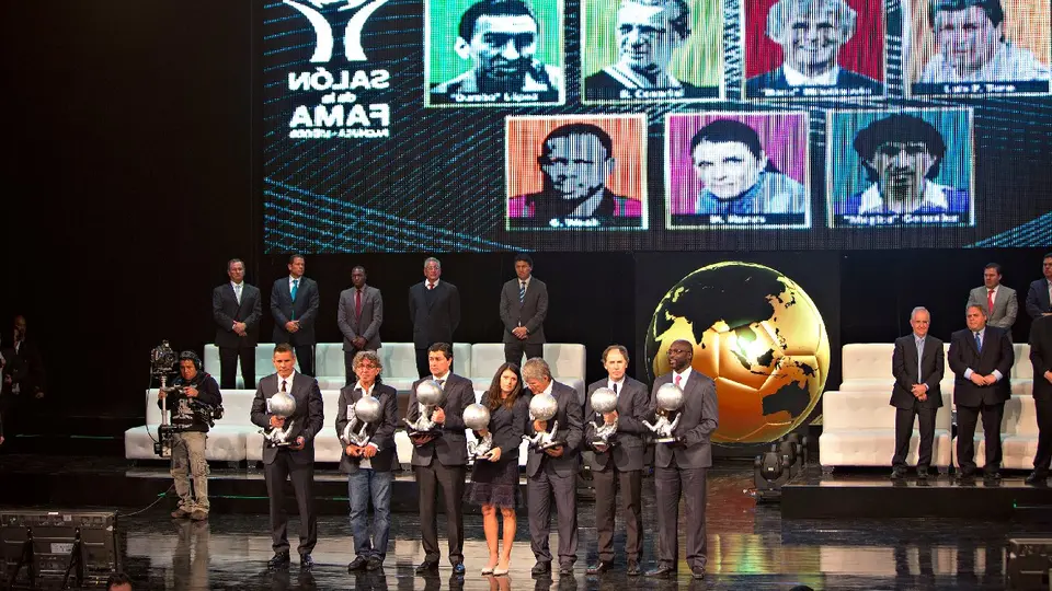 Velibor Milutinovic en el Salón de la Fama | IMAGO7