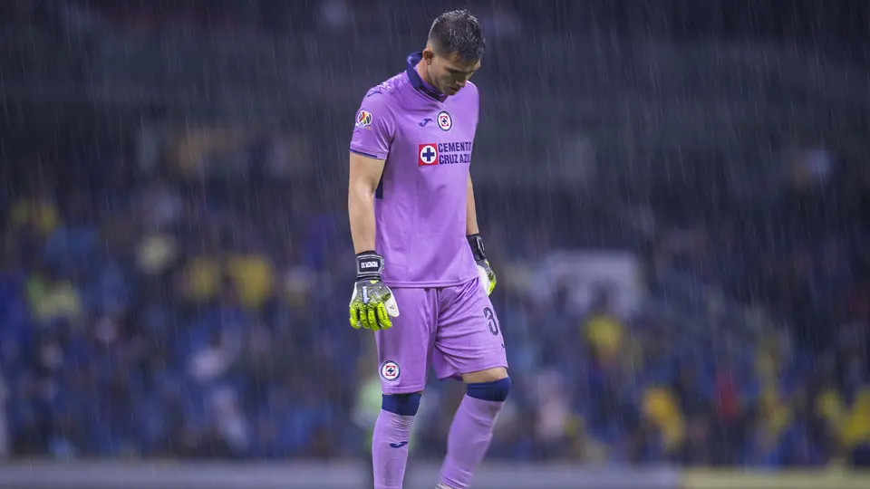 Sebastián Jurado en el partido de Cruz Azul contra América en el Apertura 2022 | MEXSPORT