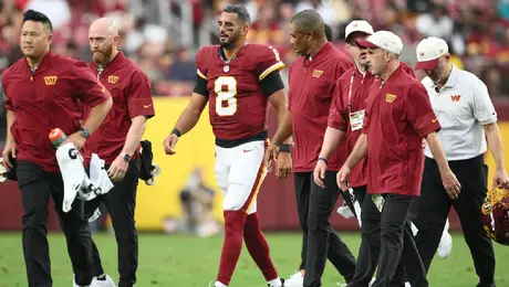 Marcus Mariota sufre esguince en la rodilla derecha