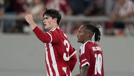 Nery Castillo respalda a la Hormiga González en Olympiacos: "espero que le vaya bien, que sea lo mejor para él"