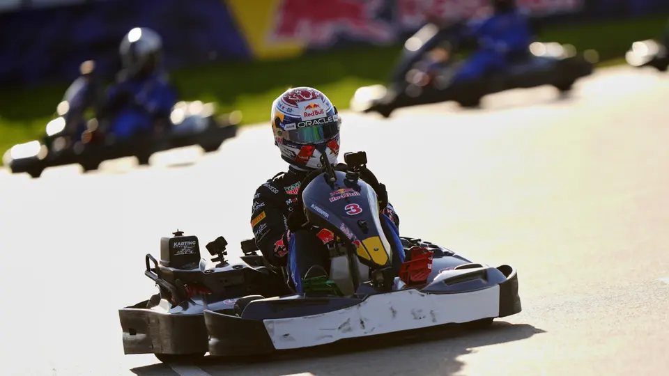 Max Verstappen remontó 100 lugares para ganar | AP