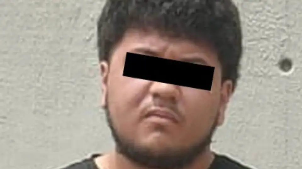 El joven quedó a disposición del Ministerio Público, que determinará su situación jurídica tras el aseguramiento del efectivo. / SSC