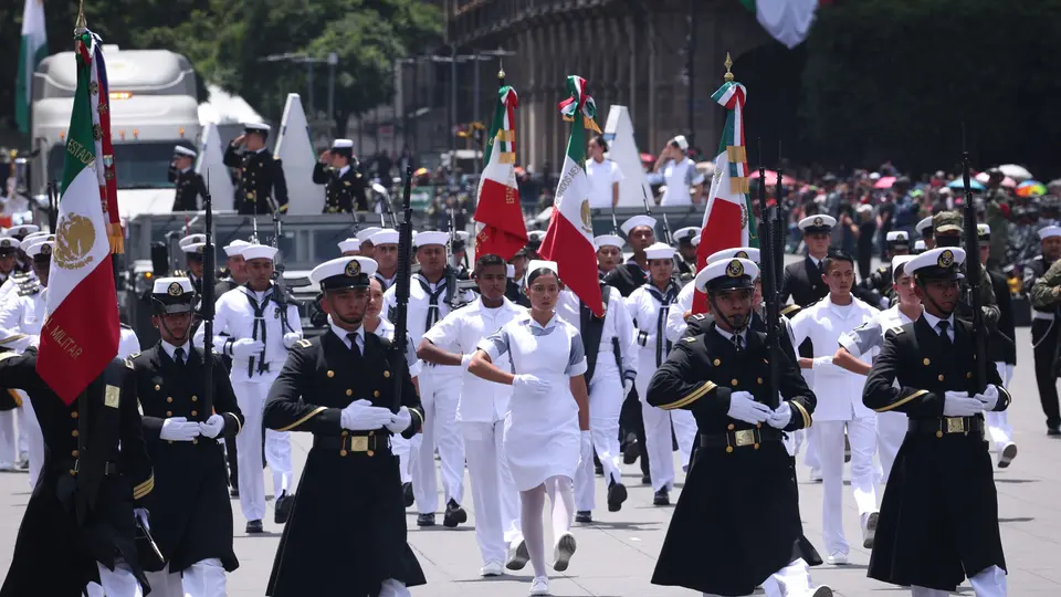 El Desfile Militar 2026 reunió a elementos del Ejército, Fuerza Aérea, Marina y Guardia Nacional./ X:@GobCDMX