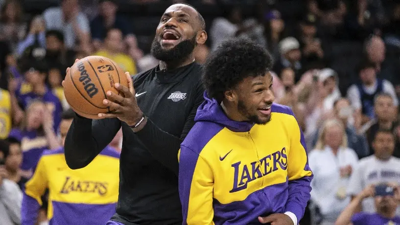 Magic Johnson llena de elogios a Bronny James: “Es un atleta con un espíritu competitivo”