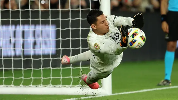 América vs Columbus: ¿Por qué no se repitió el penal pese a que Luis Malagón se adelantó?