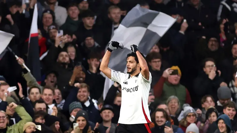 Raúl Jiménez revela 'secreto' para romper récord de Chicharito en Premier League