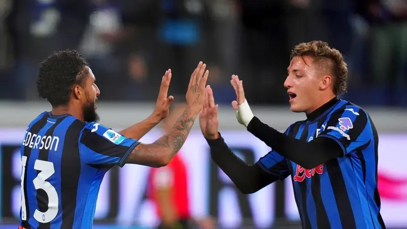 Serie A: Atalanta golea de local al Genoa; Johan Vásquez jugó todo el partido