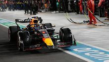 ¡Llegó el cuarto! Verstappen se corona en el Gran Premio de Las Vegas, pese a victoria de Russell