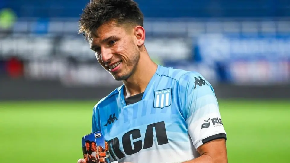 Jugador de Racing dedica título de Copa Sudamérica a su perro que murió antes de la Final
