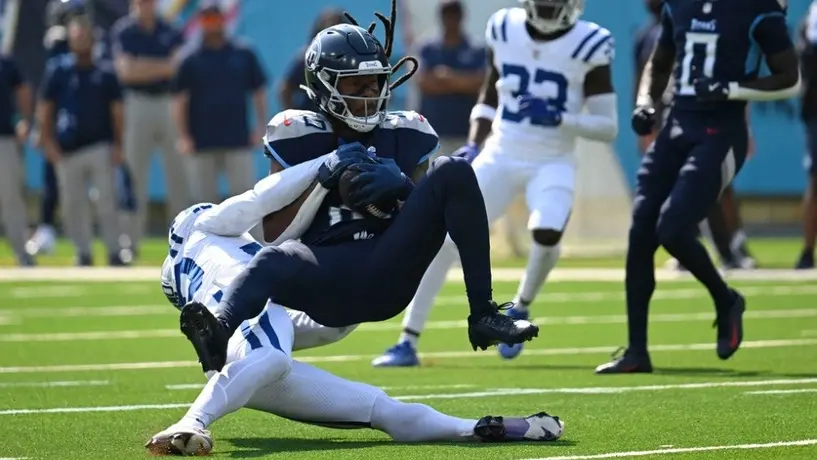 Reportan que Chiefs adquirieron a DeAndre Hopkins en canje con Titans