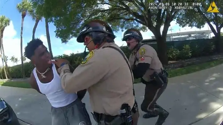 Comparten video oficial del arresto de Tyreek Hill este domingo