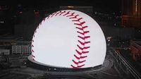 The Sphere de Las Vegas se convierte en una pelota de beisbol por la Serie Mundial entre Dodgers y Yankees