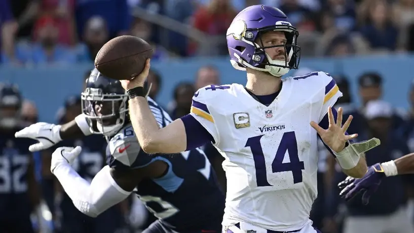 Vikings vence 23-13 a los Titans y cosecha tercera victoria en fila en la temporada