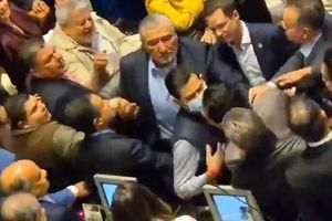 ¡Tensión en el Senado! Adán Augusto López riñe con Enrique Vargas