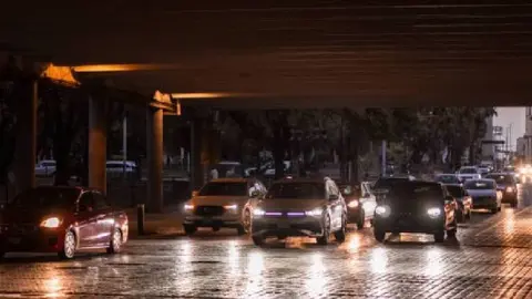 Hoy No Circula:¿Qué autos NO circulan el lunes 16 de septiembre en CDMX y EDOMEX?