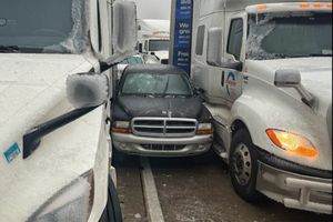 Chiefs finalmente parten hacia Denver tras tormenta de hielo que mantuvo cerrado el aeropuerto
