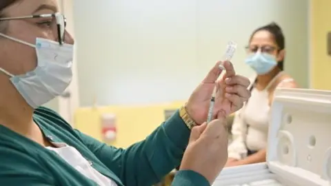 Vacuna contra el VPH: ¿Quiénes deben vacunarse y a qué edad?