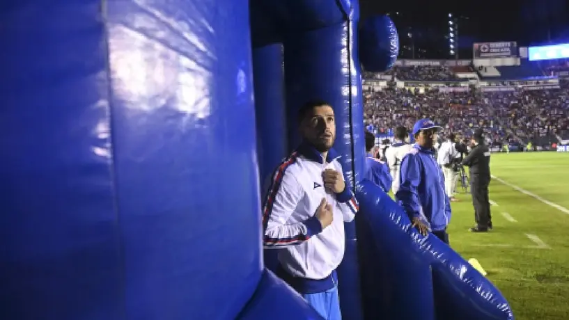 ¡Máquina de vapor! Zona VIP se incendia en el Cruz Azul vs Chivas