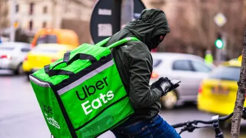 Uber lanza nuevo servicio de paquetería en CDMX