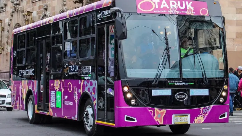 Conoce a ‘Taruk’, el nuevo camión eléctrico que viajará por tres alcaldías de CDMX