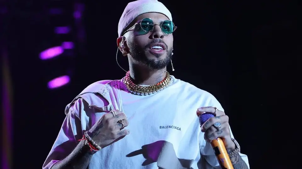 Rauw Alejandro lanzará un nuevo disco ‘Cosa Nuestra’ con la colaboración de Laura Pausini y Bad Bunny