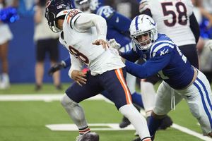 Indianápolis, de la mano de su defensiva, vence a los Osos de Chicago
