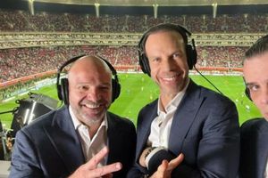 ¿Dejan TV Azteca? Las voces de Martinoli y Luis García estarán en el anime 'Blue Lock'