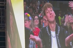 Abuchean a Igor Lichnovsky en la Arena CDMX durante el juego de NBA