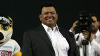 Julio César Chávez convoca a sus seguidores a pedir por la salud de Fernando Valenzuela