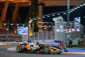 Lando Norris 'aplasta' a Max Verstappen en el GP de Singapur; Checo termina P10