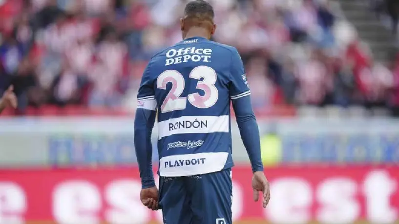 Salomón Rondón, delantero de Pachuca, nominado al Premio The Best
