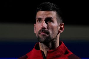 Novak Djokovic se baja del ATP Finals por lesión