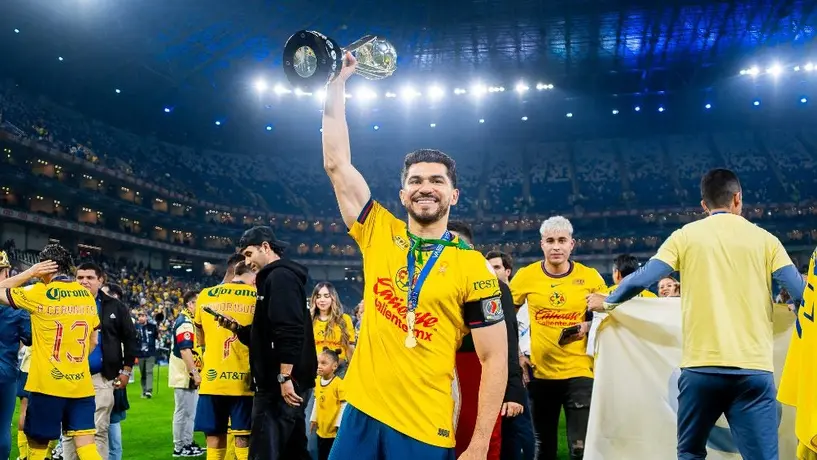 Henry Martín tiene momento incómodo en vivo con Marc Crosas: 'Yo sé que no estás muy feliz'