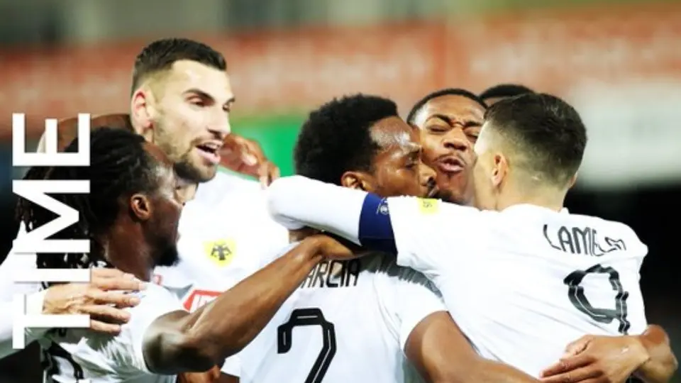 Jordan Silva fue titular en el duelo del OFI Creta ante el AEK de Orbelín Pineda