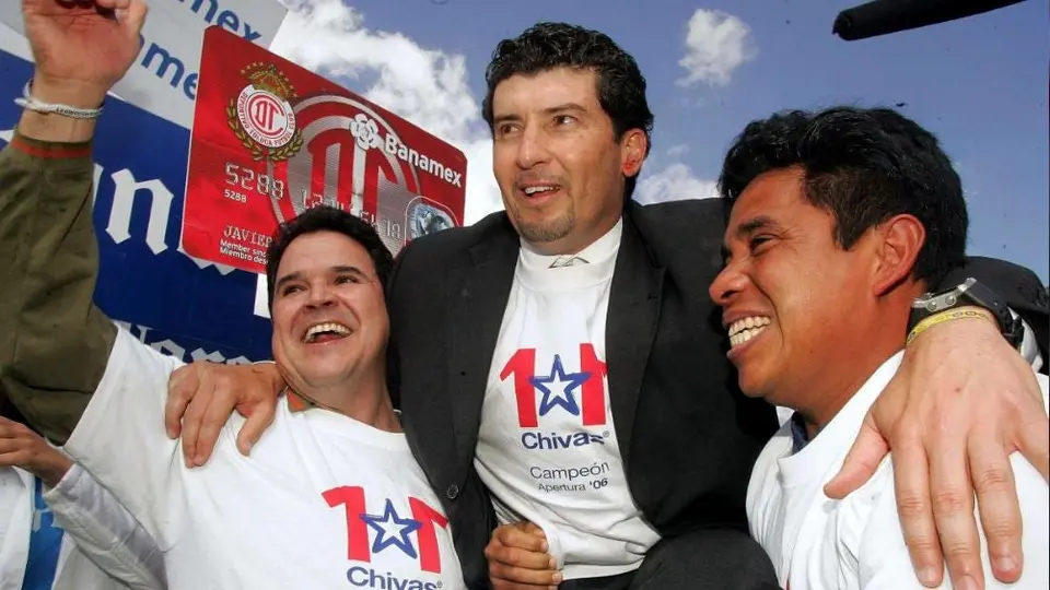 Los entrenadores mexicanos con mejor efectividad dirigiendo a las Chivas