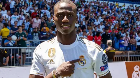 Ferland Mendy y Real Madrid afinan detalles para extender contrato hasta 2027