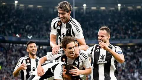 Juventus golea al PSV Eindhoven en su debut en la Champions League