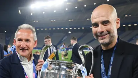 Manchester City anuncia la salida del directivo Txiki Begiristain, 'mano derecha' de Guardiola
