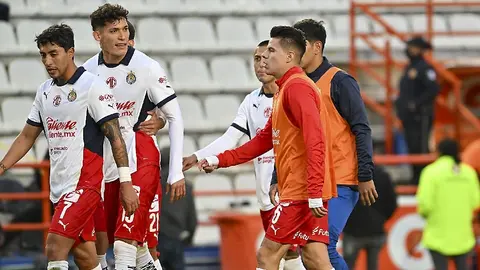 Acalorada discusión entre Chiquete Orozco y Mateo Chávez en el duelo ante Pachuca