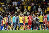 Jugadores de América y Necaxa protagonizan pelea tras el final del partido