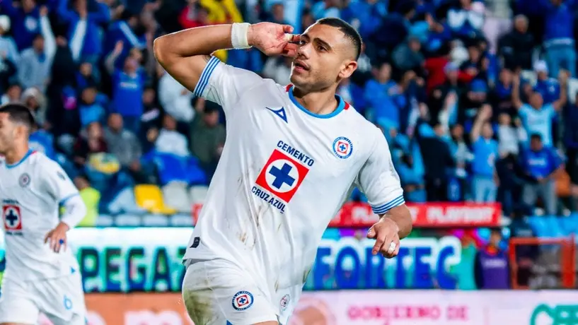 ¡Remonta la Máquina! Cruz Azul viene de atrás para vencer 2-4 a Pachuca