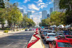 Hoy No Circula: ¿Qué vehículos descansan este lunes 25 de noviembre?