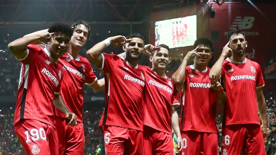 ¡Diablura a las Águilas! Toluca golea al América y lo manda a Play In