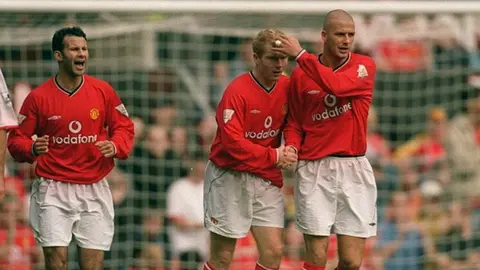 Leyenda del Manchester United explota: 'Confían más en la esperanza que en la calidad'