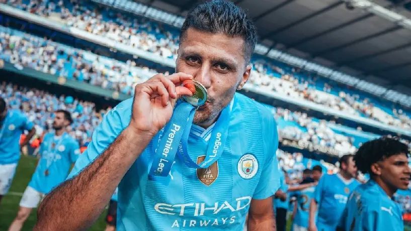 Rodri sobre las actitudes de Vinicius: “Cuando se centre en el campo será mejor jugador”