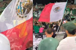 Efraín Juárez desata locura, con bandera de México, en celebración con hinchas