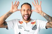 Neymar es recibido por Santos y usará la número '10' de Pelé