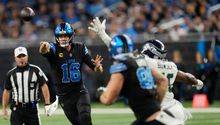 ¡Se acabó el invicto! Lions aplasta en casa 42-29 a Seahawks