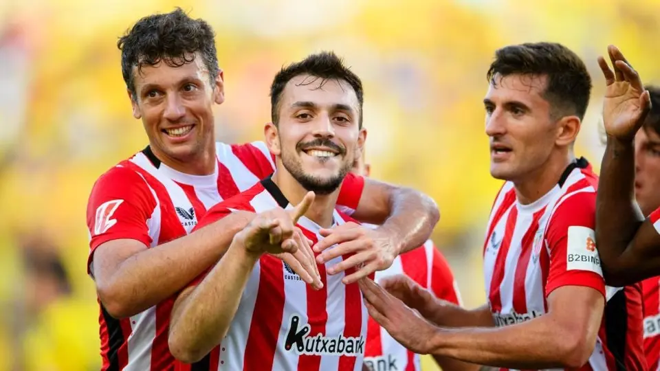 De la mano de los hermanos Williams, Athletic rescató la victoria ante Las Palmas