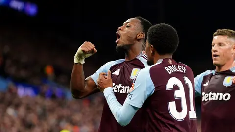 Aston Villa derrota al Bolonia y es líder momentáneo de la Champions League
